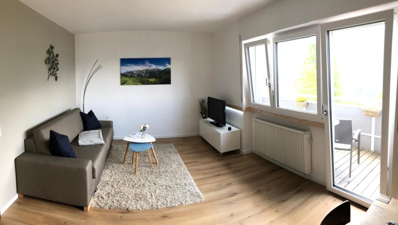 Walli Laterns - Ski Und Bergvergnuegen Direkt Vor Der Haustuer Exteriér fotografie